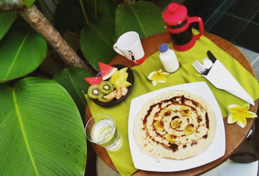The Patio Yogya Appartement Jogjakarta Buitenkant foto